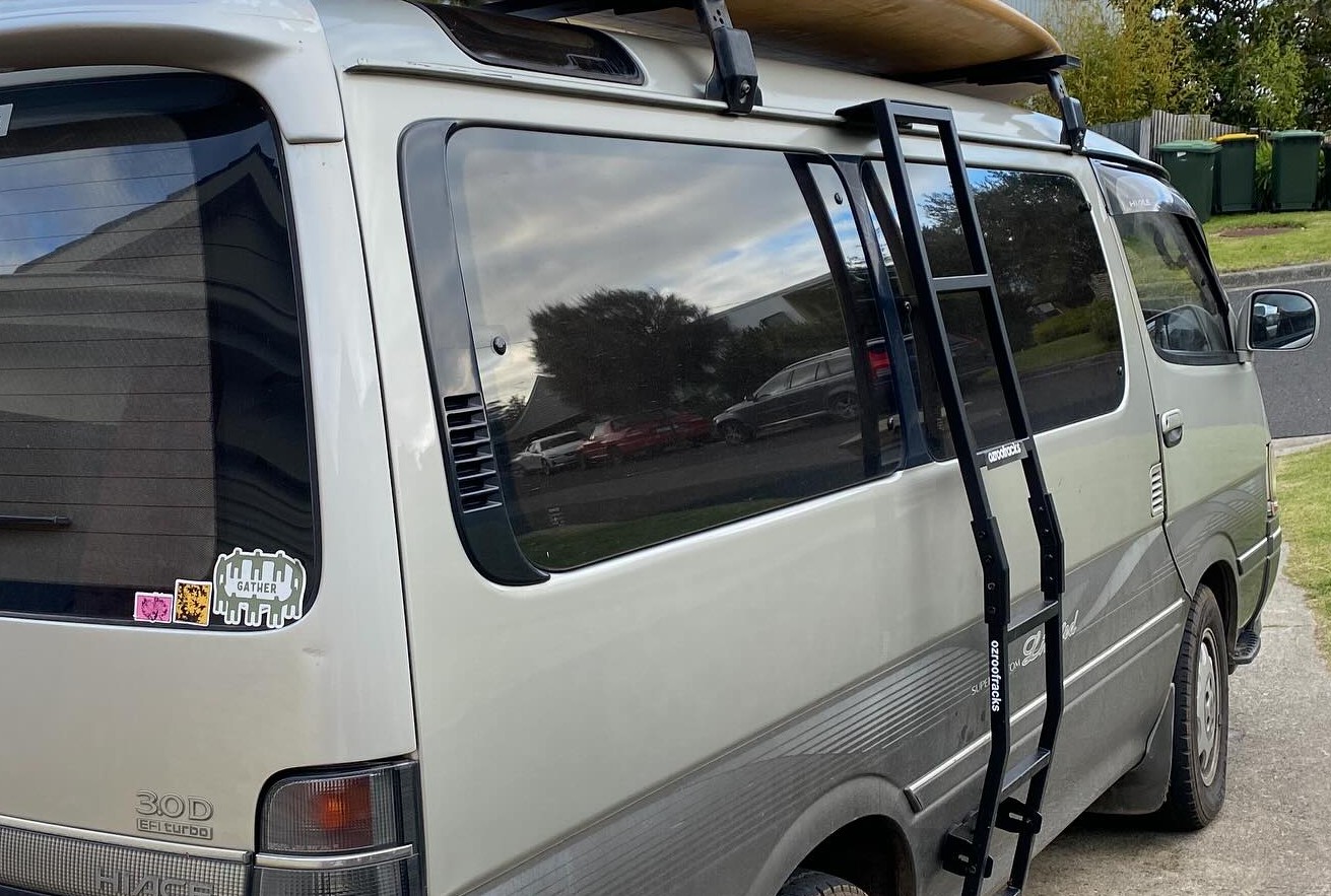 4x OZ147 Stainless Steel Gutter Ladder 147CM
