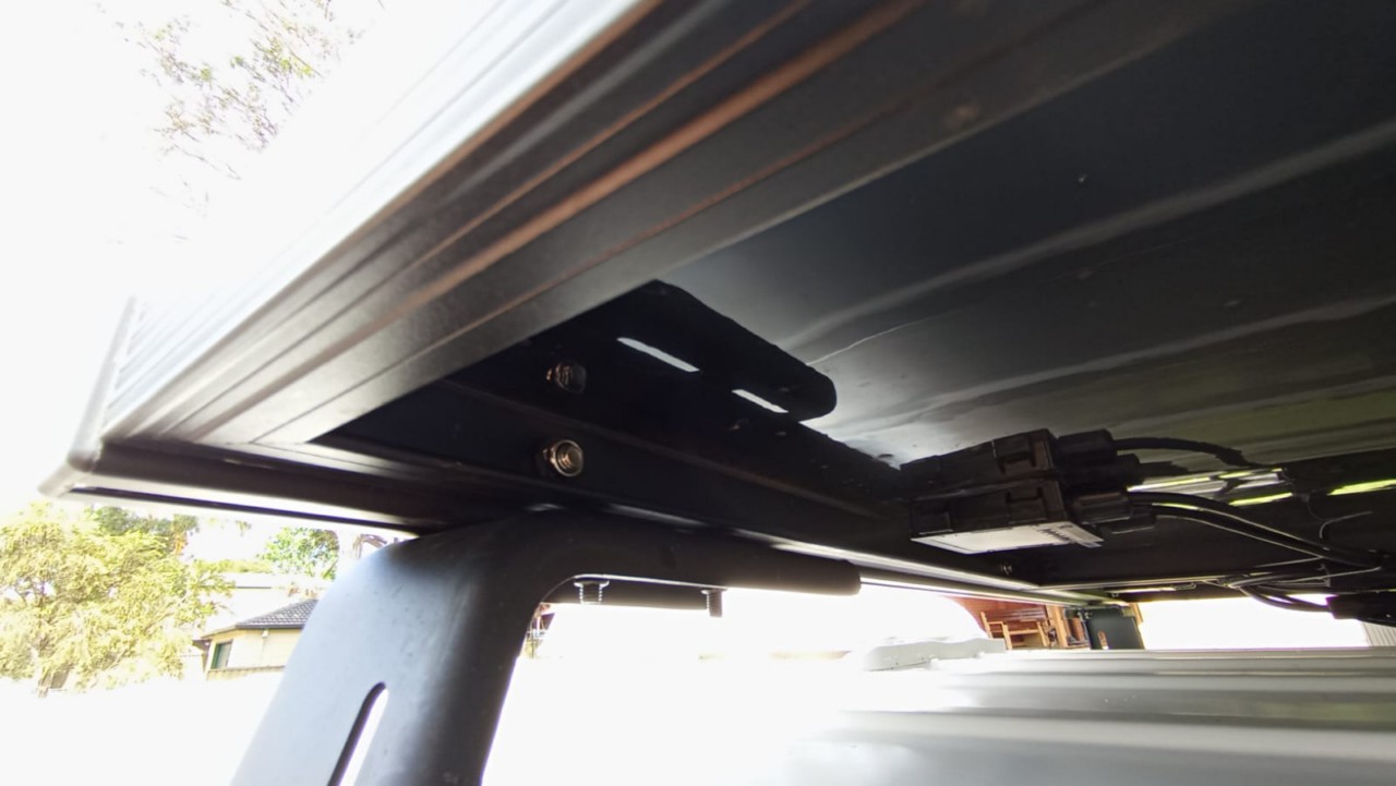 4x OZ4040 Black Anodized 6063-T5 Aluminium Extrusion T-Slot Profile