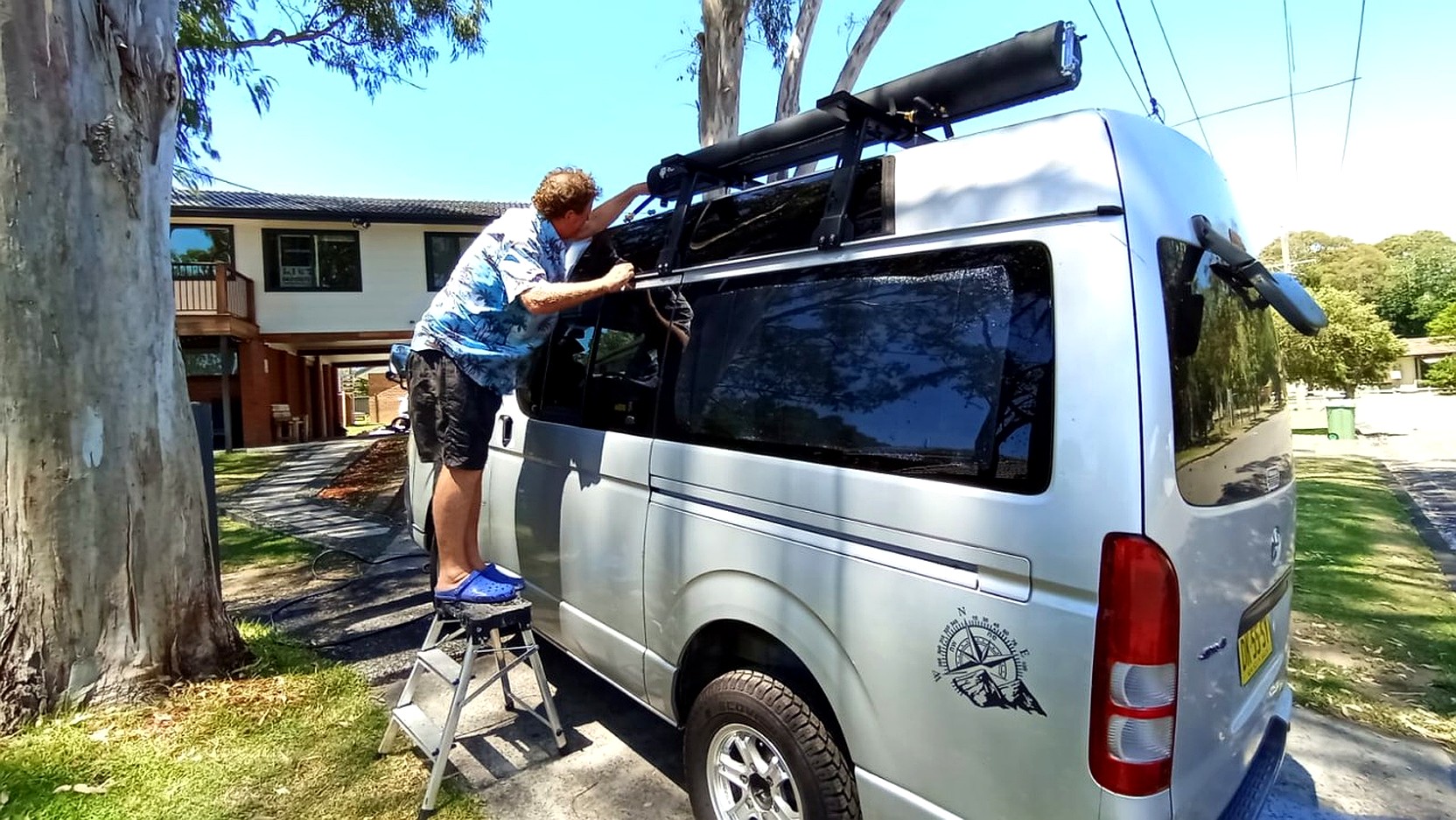 Ozroofracks | Mazda Scrum Roof Racks
