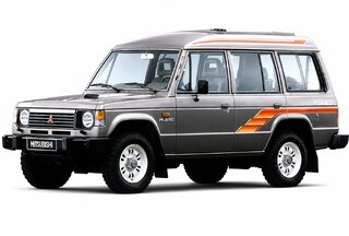 Mitsubishi Pajero Generation 1 4wd